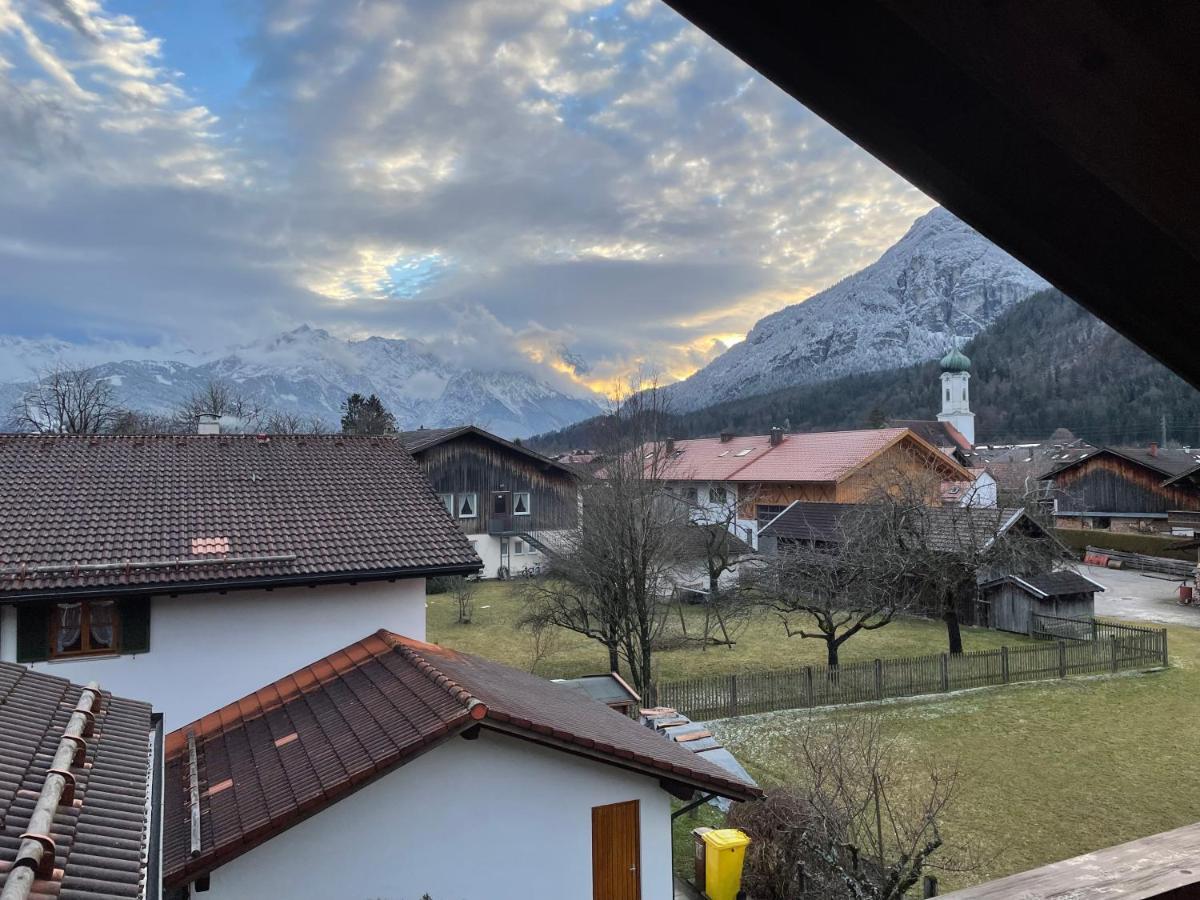 Dachgeschosswohnung Mit Traumhaftem Zugspitzblick Bei Garmisch Фархант Экстерьер фото